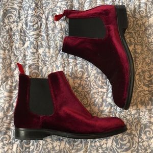 Del Toro velvet Chelsea boot